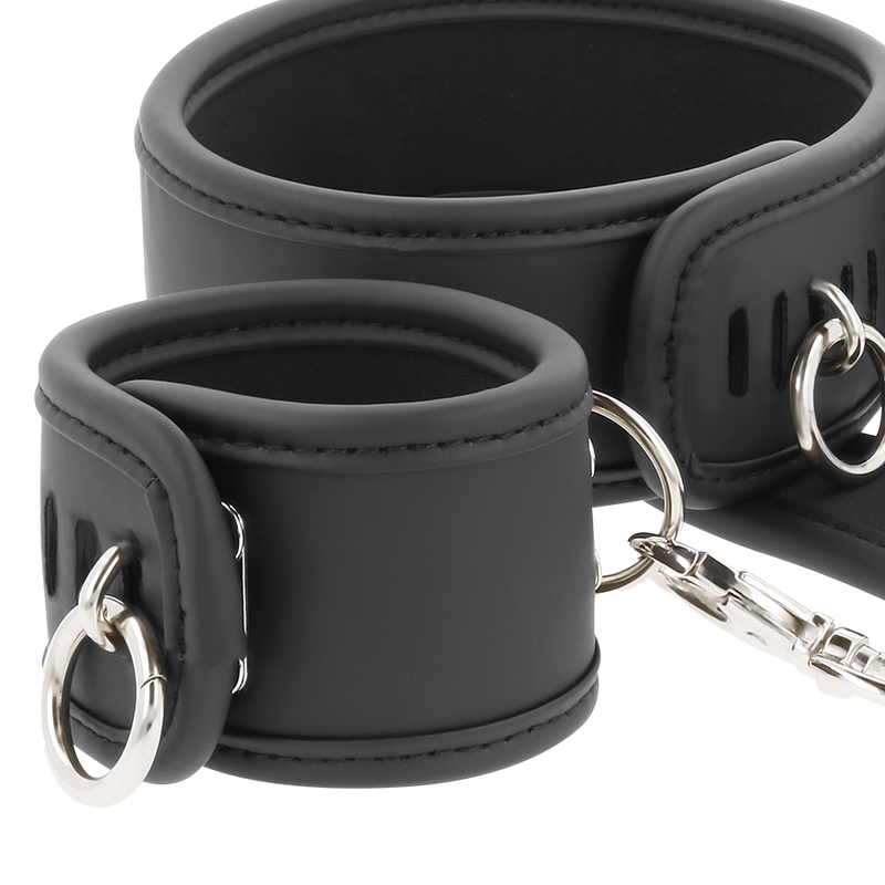 FETISH SUBMISSIVE - VEGAN LEATHER NECKLACE AND HANDCUFFS WITH NOPRENE LINING 4 