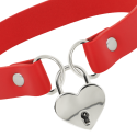 COQUETTE CHIC DESIRE - COLLIER EN CUIR VEGAN ROUGE AVEC ACCESSOIRE COEUR AVEC CL? 3 